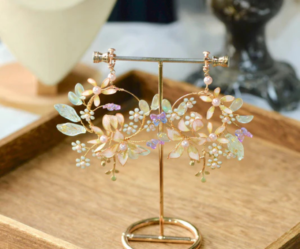 Elegant earrings